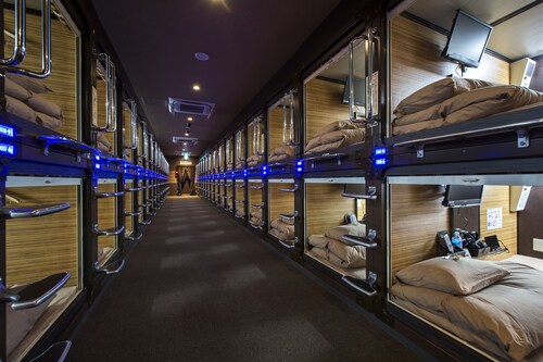 Book Capsule Hotel Anshin Oyado Premier Tokyo Shinjuku Station in Tokyo |  Hotels.com