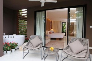 Grand Jacuzzi Pool Access | In-room safe, desk, blackout curtains, iron/ironing board - Siamdasada Khaoyai (Prachin Buri)