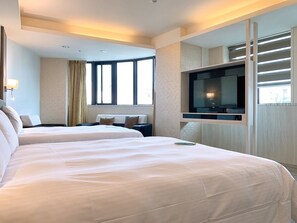 Deluxe Quadruple Room