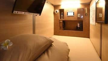 Free WiFi, bed sheets