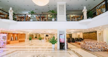 A25 Luxury Hotel