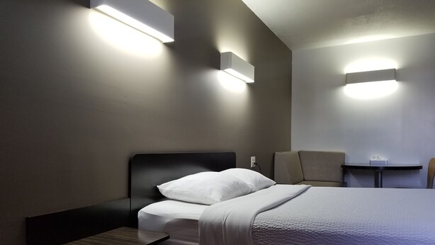 Room - Joys Inn (Innisfail)