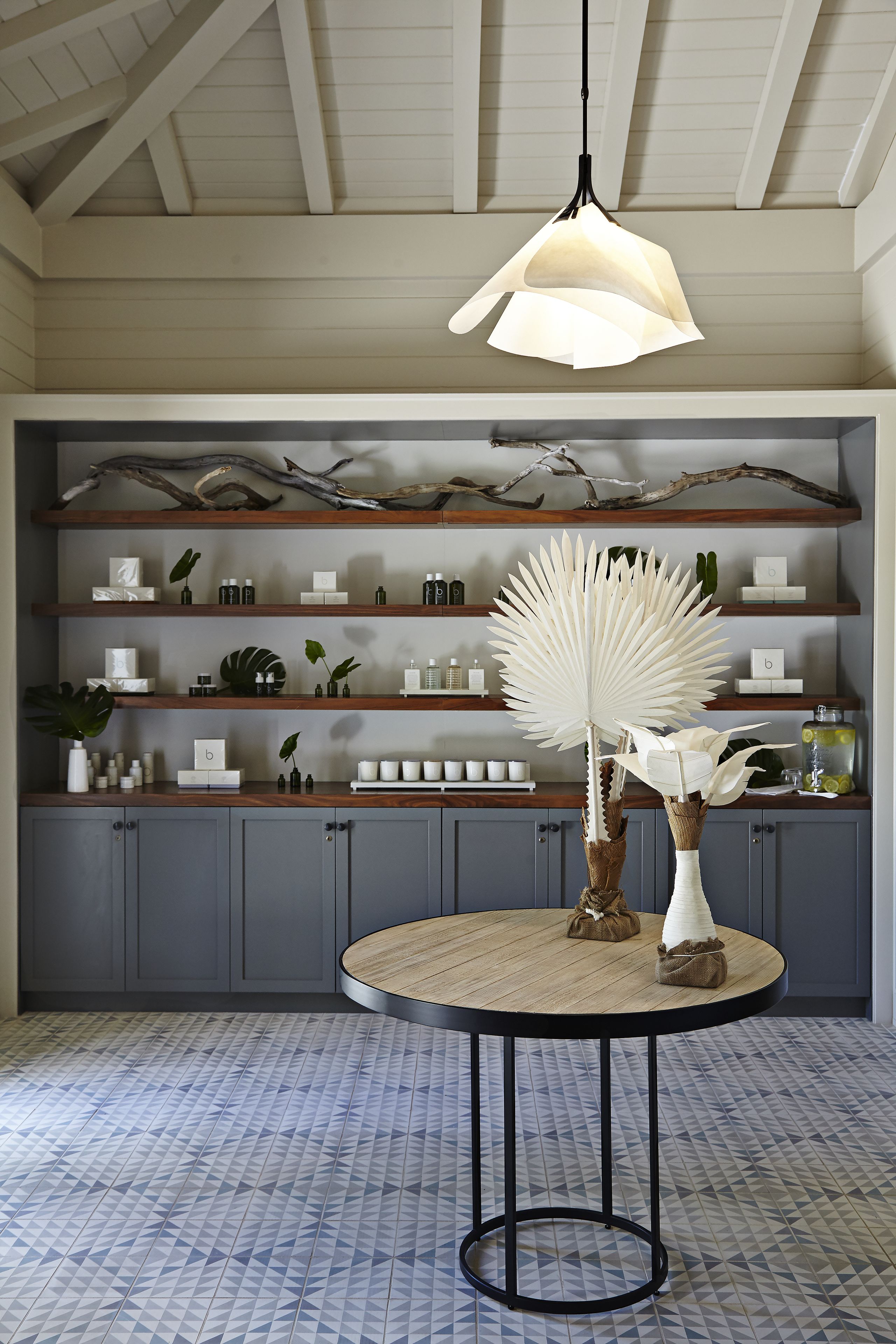 body treatments, aromatherapy, body wraps, body scrubs, facials