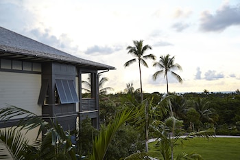Property grounds at The Island House