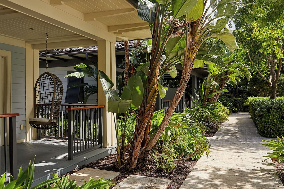 Junior Suite, 1 King Bed, Terrace, Pool View