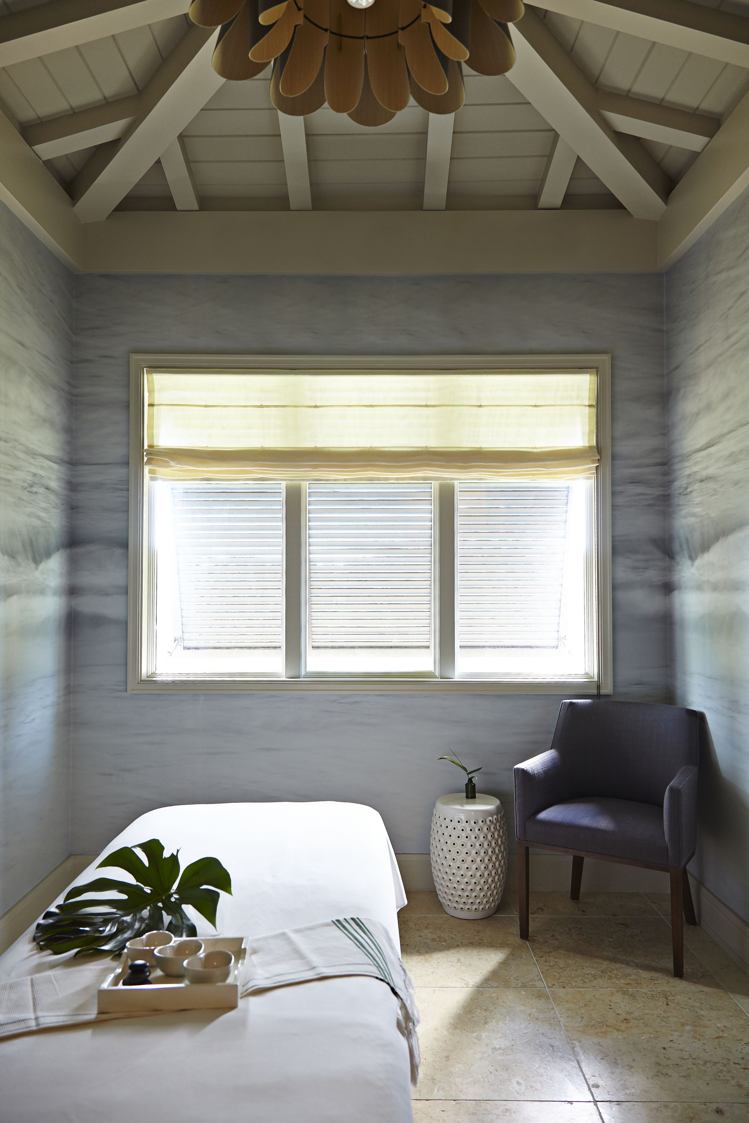 Couples treatment rooms, sauna, hot tub, body treatments, aromatherapy