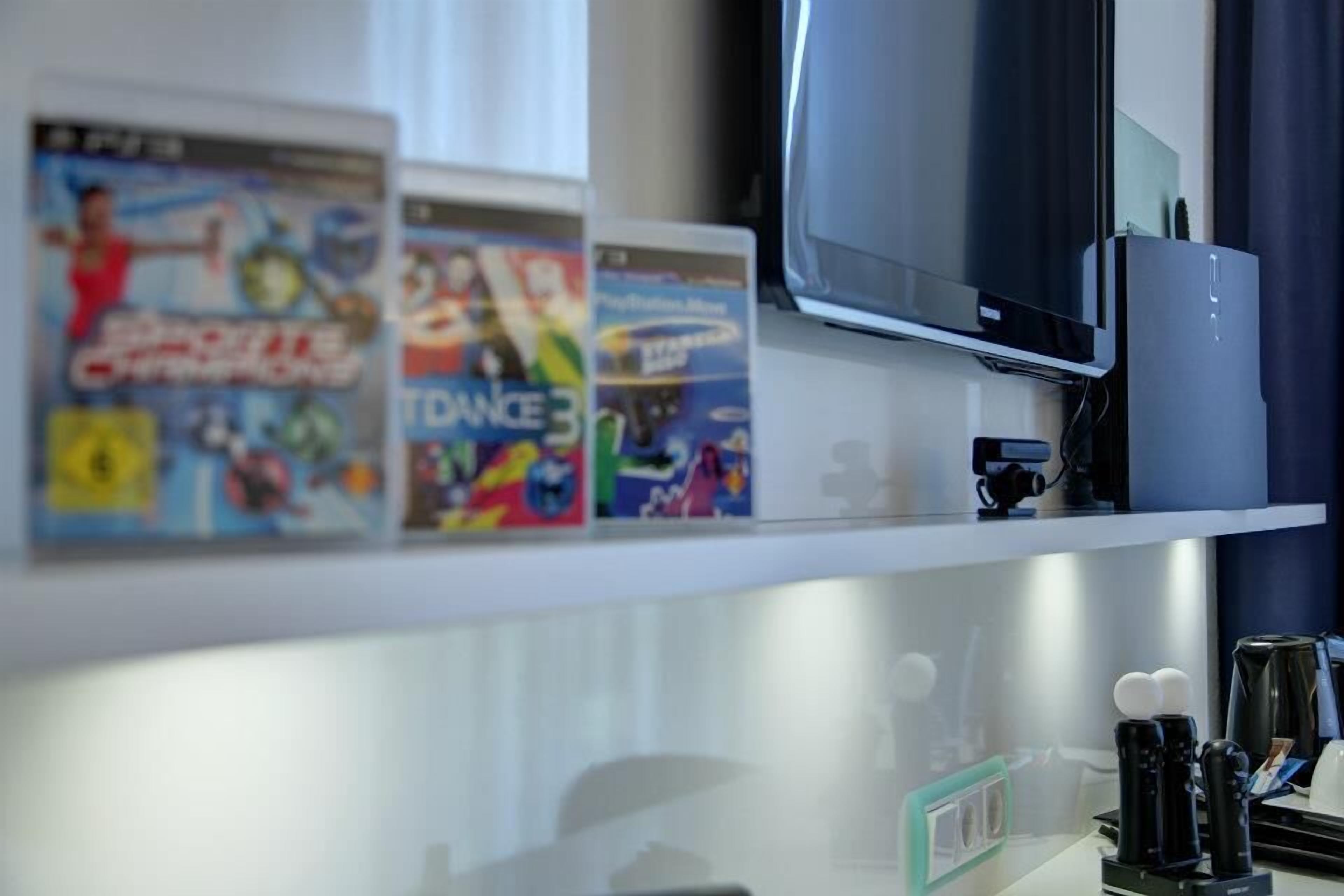 comfort single room | room amenity