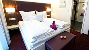 Schreibtisch, schallisolierte Zimmer, kostenlose Babybetten