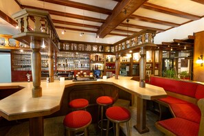 Dinner served  - Hotel Zum Rosengarten (Darmstadt)