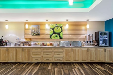 Desayuno buffet incluido todos los días