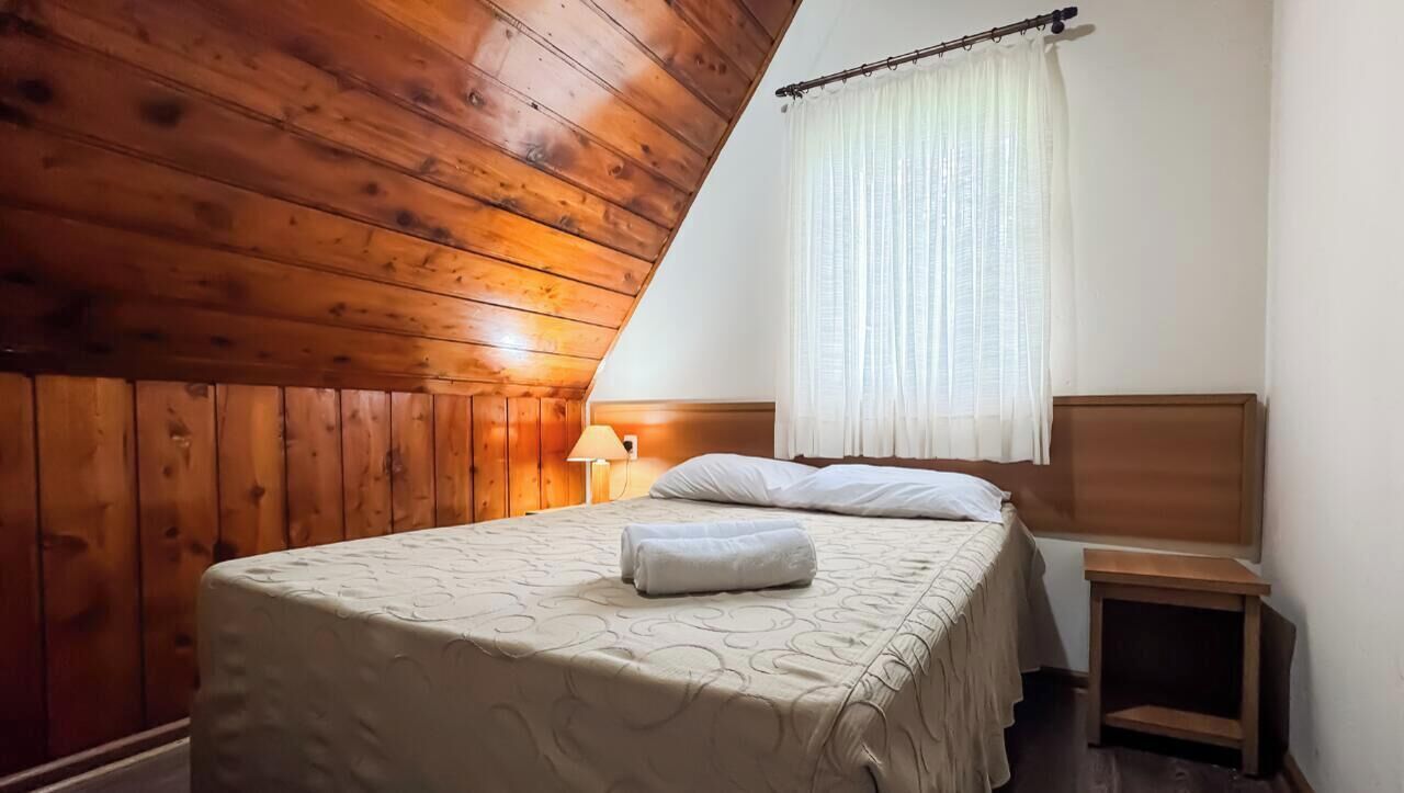 Econômico Triplo | Individually decorated, desk, free WiFi, bed sheets