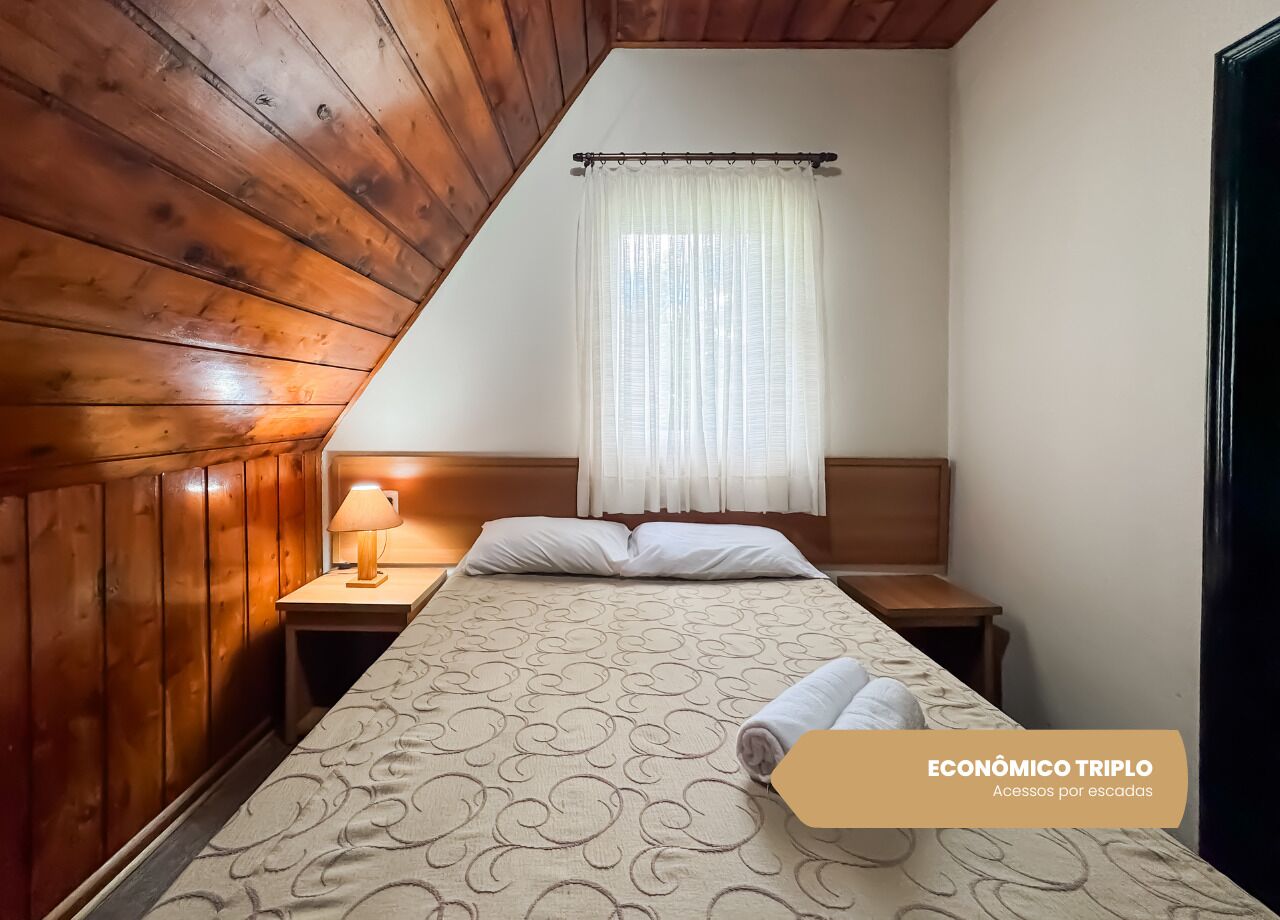 Econômico Triplo | 特色装修、办公桌、免费 WiFi、床单
