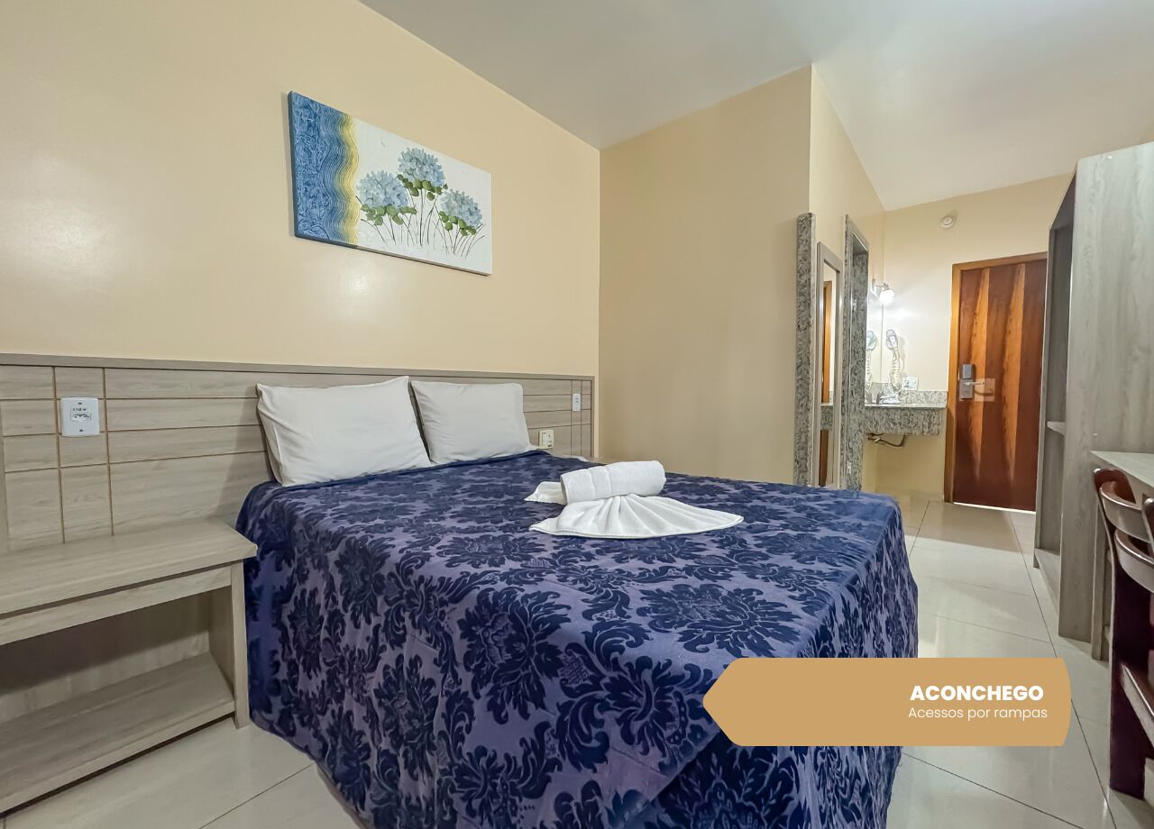 华丽双人房 | 特色装修、办公桌、免费 WiFi、床单