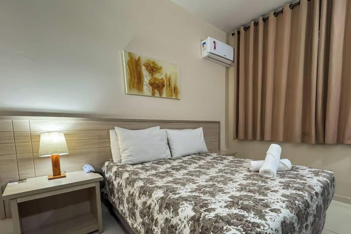 Décoration personnalisée, bureau, Wi-Fi gratuit, draps fournis