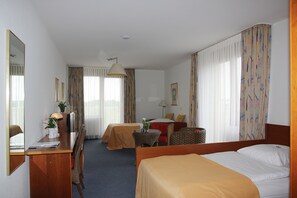 Basic Apartment (2 persons) | 1 bedroom, hypo-allergenic bedding, in-room safe, desk