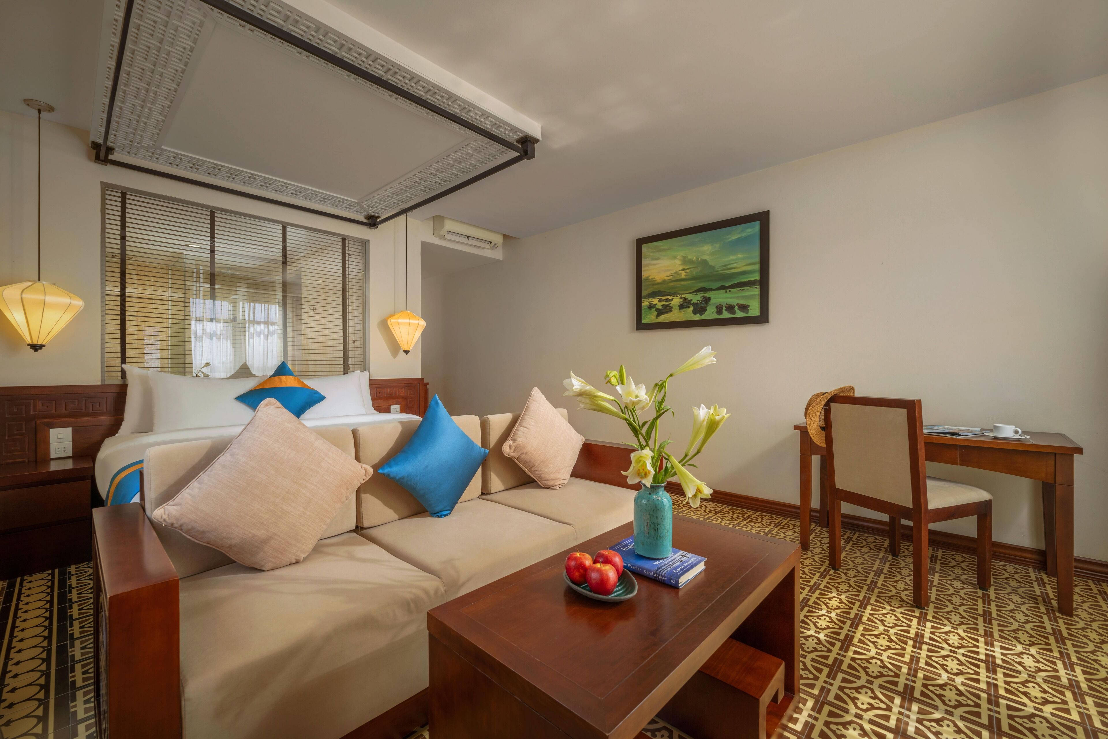 junior double room, non smoking, river view | 1 bedroom, minibar, in-room safe, desk