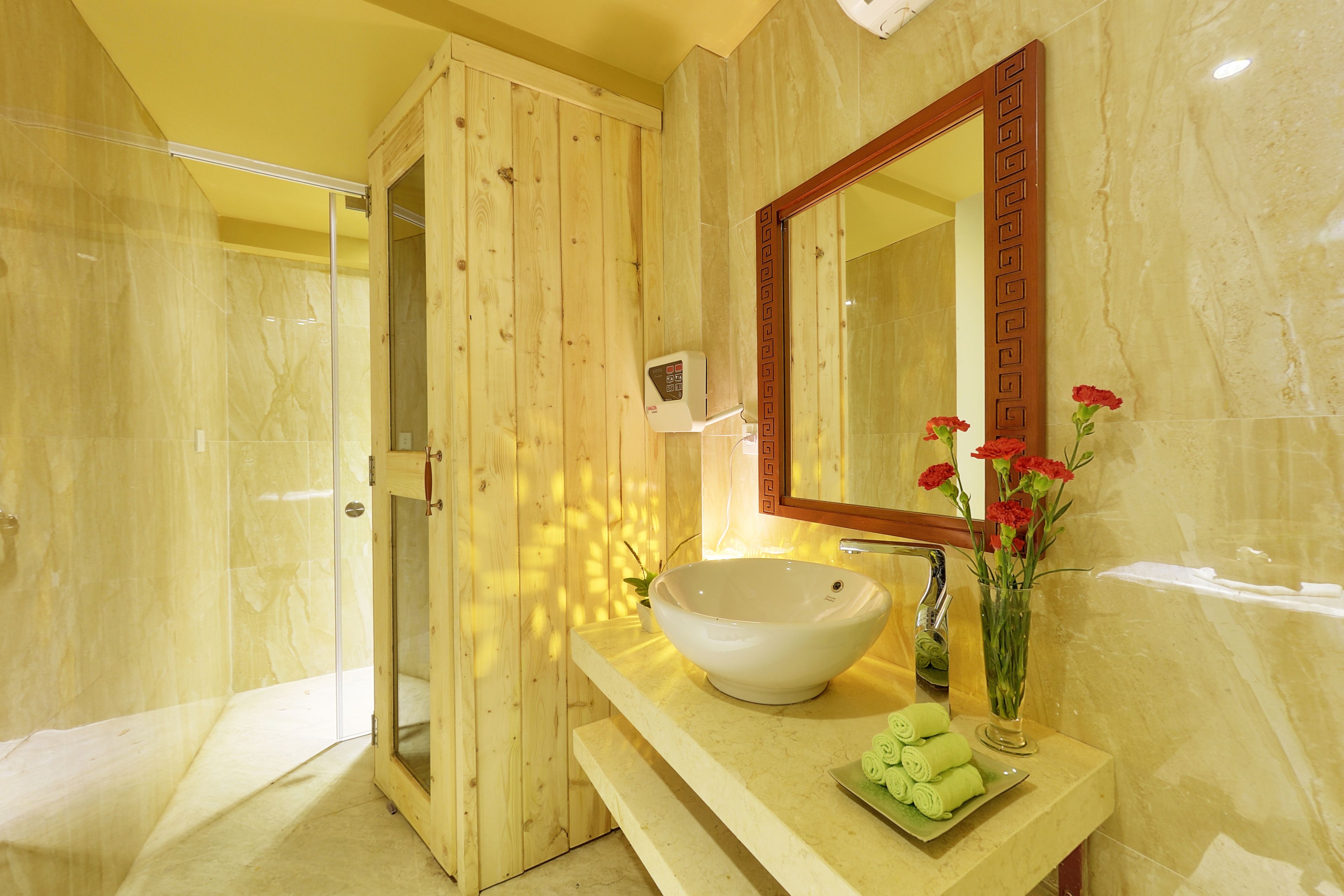 couples treatment room(s), body treatments, aromatherapy