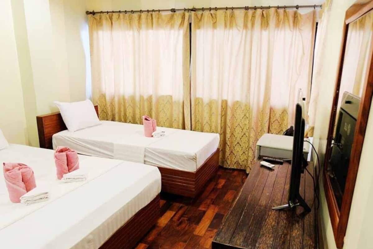 Family Suite (City View) | In-room safe, desk, free WiFi, bed sheets