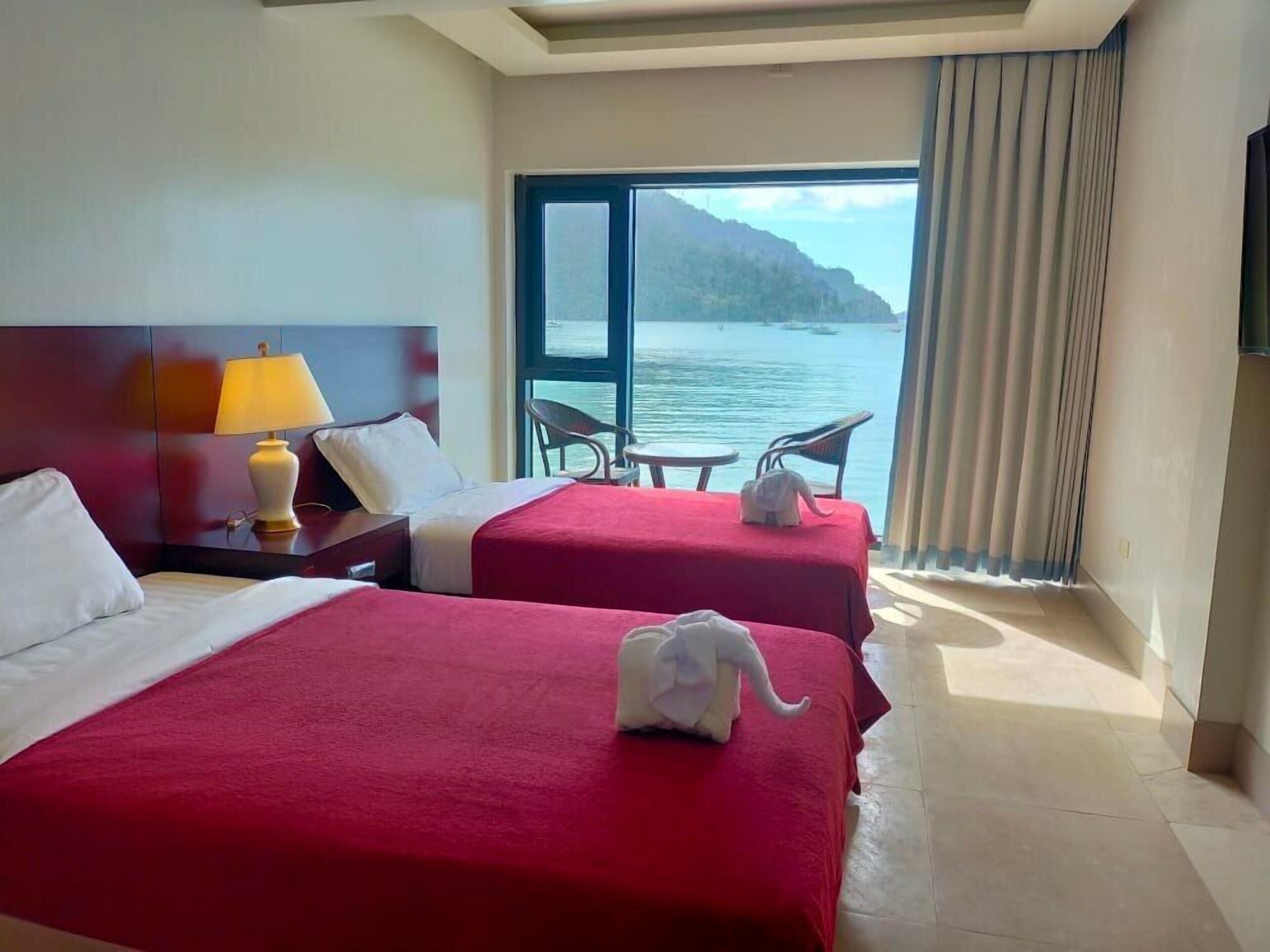 Värdeförvaringsskåp på rummet, skrivbord, gratis wi-fi och sängkläder