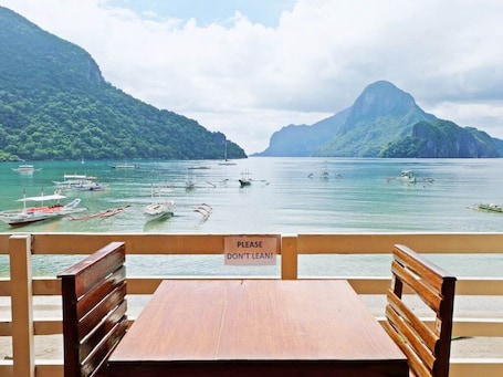 Terrace Suite (Sea View) | In-room safe, desk, free WiFi, bed sheets