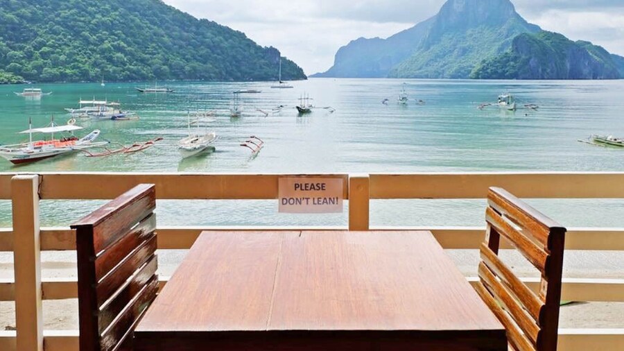 El Nido Beach Hotel