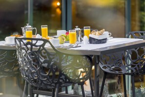 Terrace/patio - Hôtel Montpelier (Bagnes)