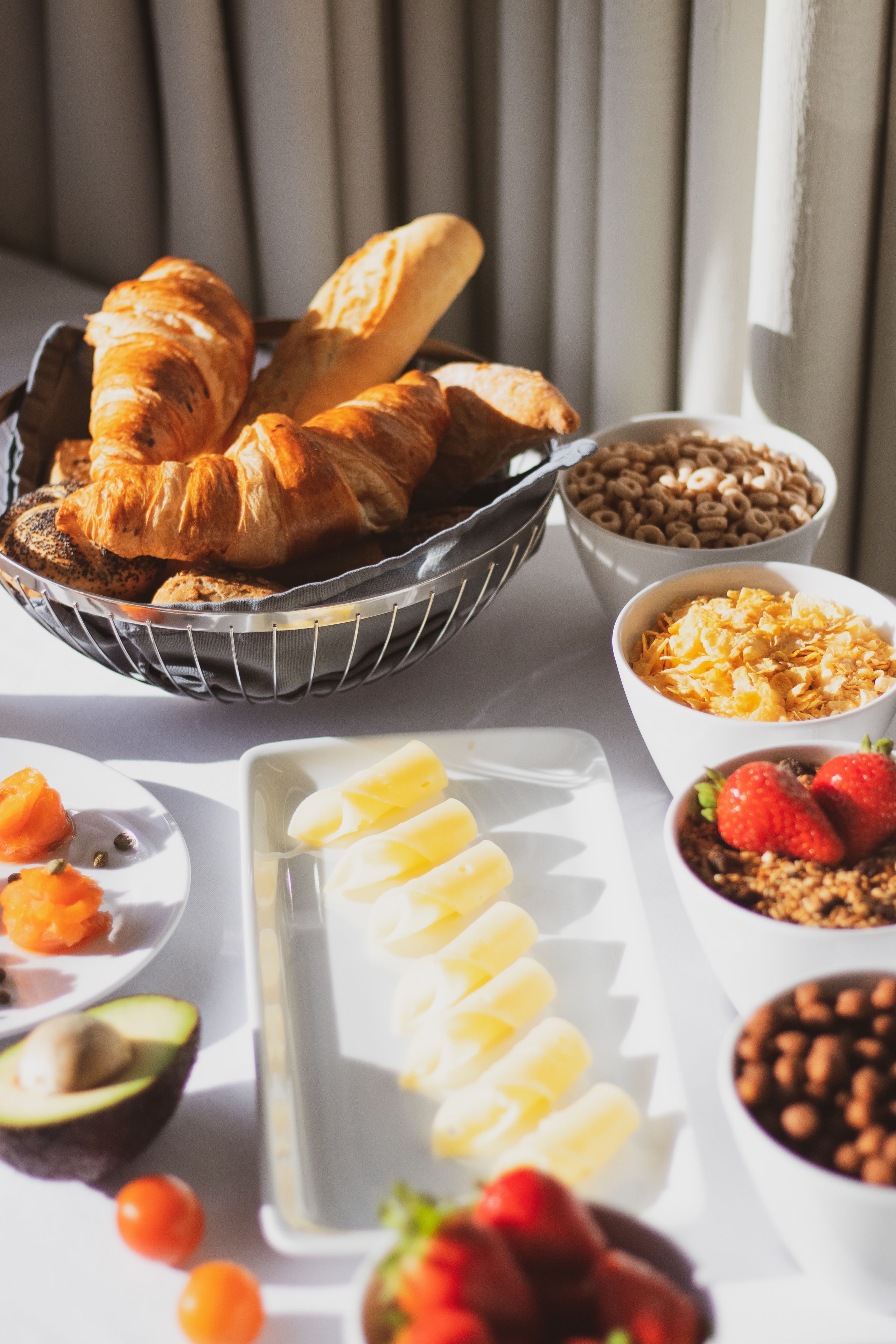Desayuno a la carta todos los días (con cargo) 