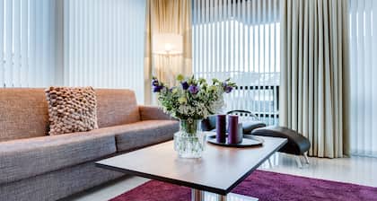 Black Pearl Luxury Apartments