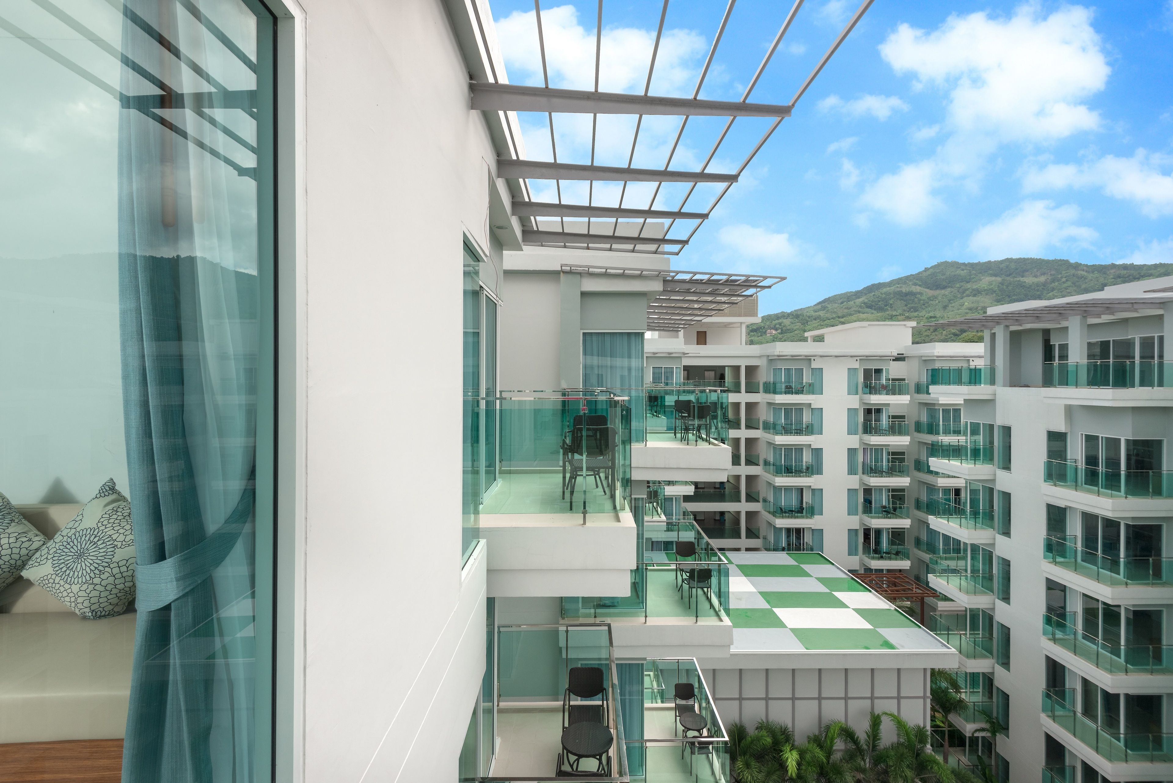 deluxe plus king bed | view from room