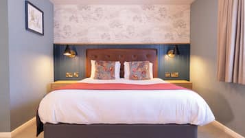 King Room | Desk, laptop workspace, blackout drapes, iron/ironing board