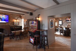 Bar (on property) - Ardencaple Hotel by Greene King Inns (Helensburgh)