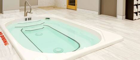 Indoor spa tub