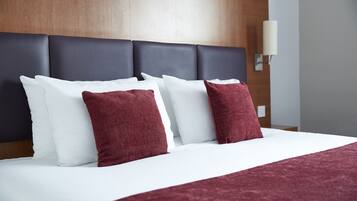 Double Room | Desk, iron/ironing board, free WiFi, bed sheets