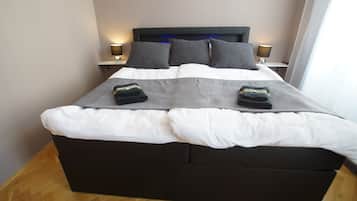 Design-Apartment | 1 Schlafzimmer, hochwertige Bettwaren, Daunenbettdecken