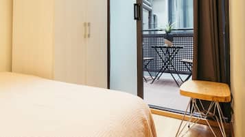 Familie appartement, 2 slaapkamers, balkon, uitzicht op stad | Balkon