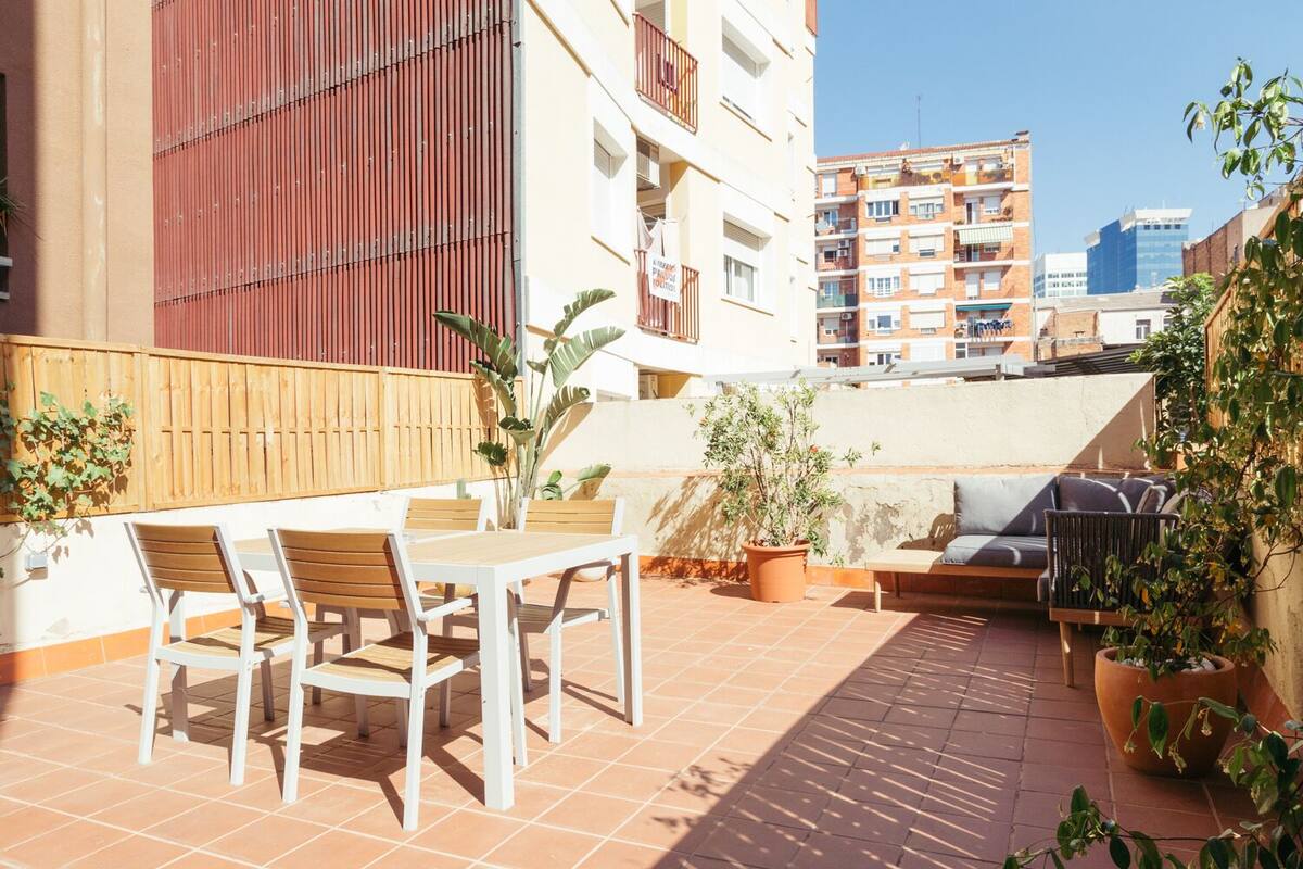 Apartamento superior, 2 habitaciones, terraza | Terraza o patio