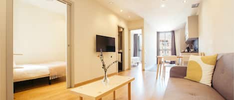 2 bedrooms, blackout curtains, iron/ironing board, free WiFi