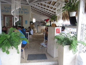 Breakfast, lunch and dinner served  - Punta Cana Hostel (Punta Cana)