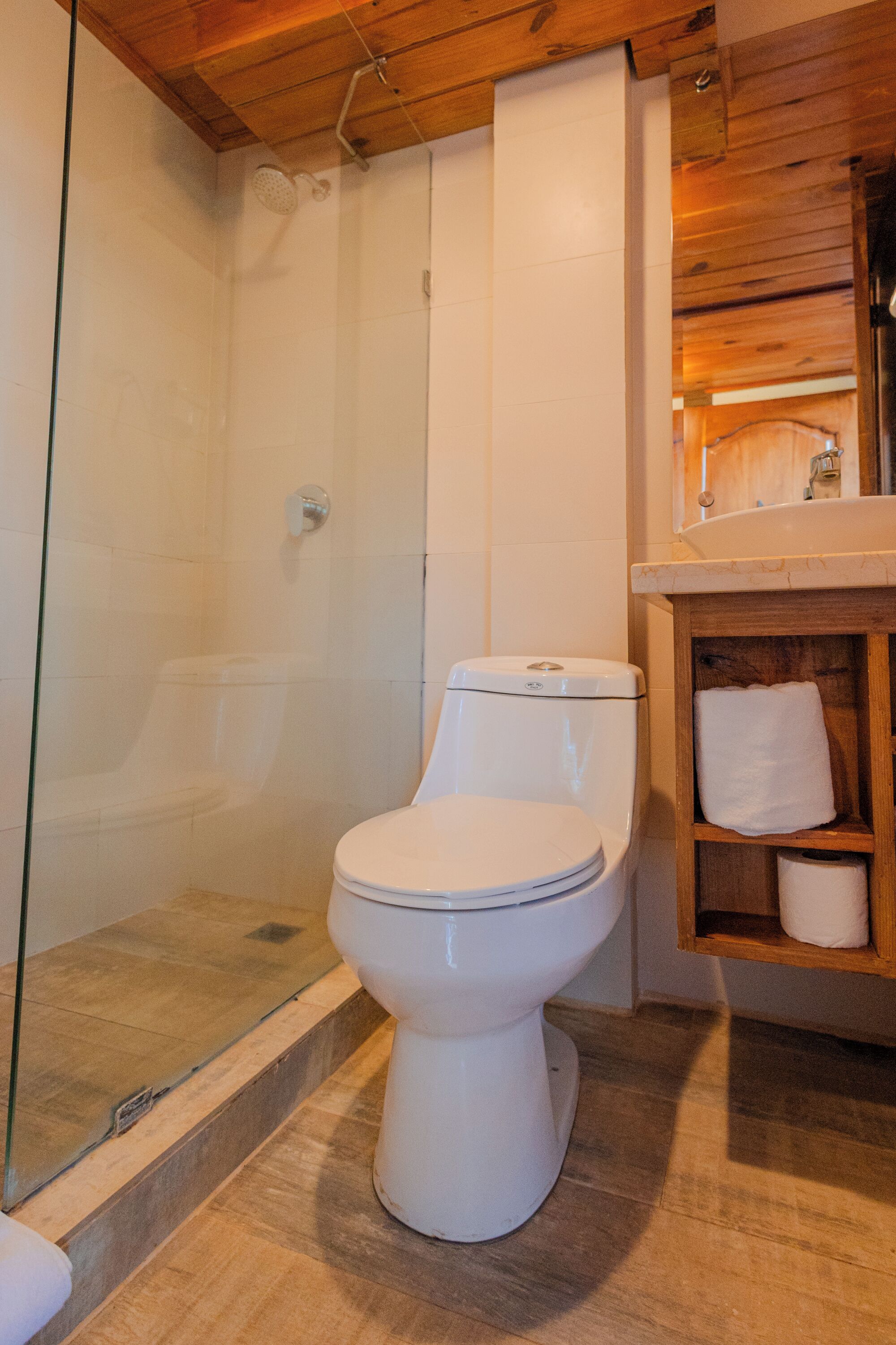 superior room | 1 bedroom, in-room safe, desk, free wifi