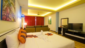 In-room safe, desk, rollaway beds (surcharge), WiFi (free) - Icheck inn Klong Muang (Krabi)
