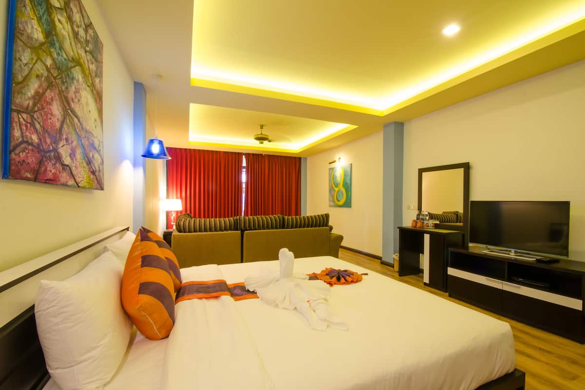 In-room safe, desk, rollaway beds, free WiFi