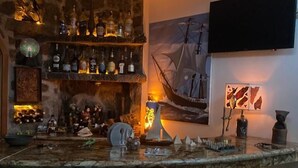Bar (on property) - La Fortaleza De Haro (Puerto Ayora)