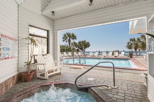 3 outdoor pools, pool umbrellas, pool loungers