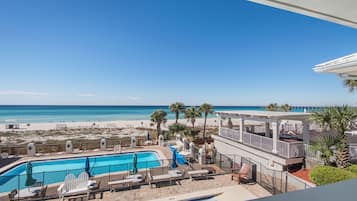 Estúdio conforto, 1 cama King e sofá-cama, cozinha, vista para a praia | Sacada