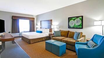 Kamar Standar, 1 Tempat Tidur King (Standard King Room with Sofa bed) | Meja kerja, ruang kerja ramah laptop, dan tirai kedap cahaya