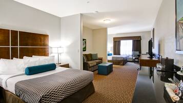 Room, Multiple Beds (Double Queen with Sofa Bed)