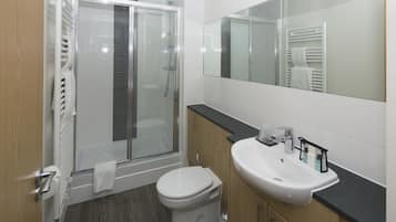 Shower kamar mandi