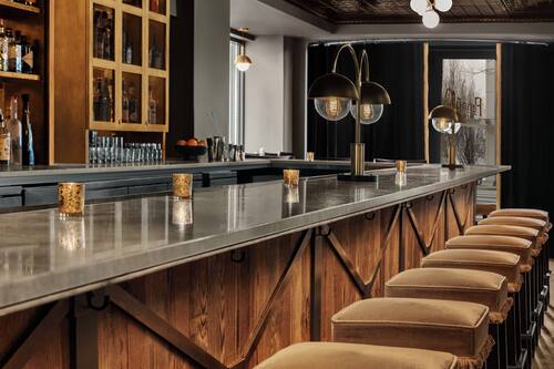 Bar (in der Unterkunft)