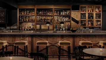 Bar (en el alojamiento)