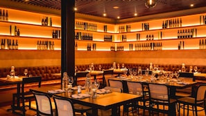 Breakfast, lunch and dinner served - Kimpton Palladian Hotel by IHG (Seattle)